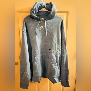 Women’s Nike Hoodie size 2X